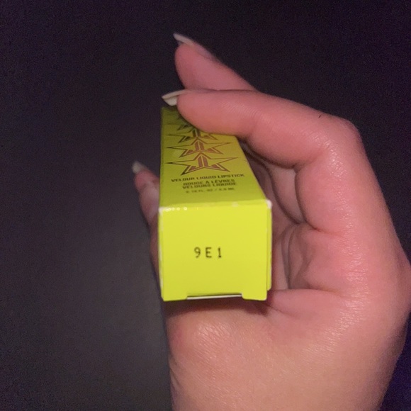 Jeffree Star Cosmetics liquid lip in the shade MYSTERY (?) 💚💛💖 - Picture 5 of 6